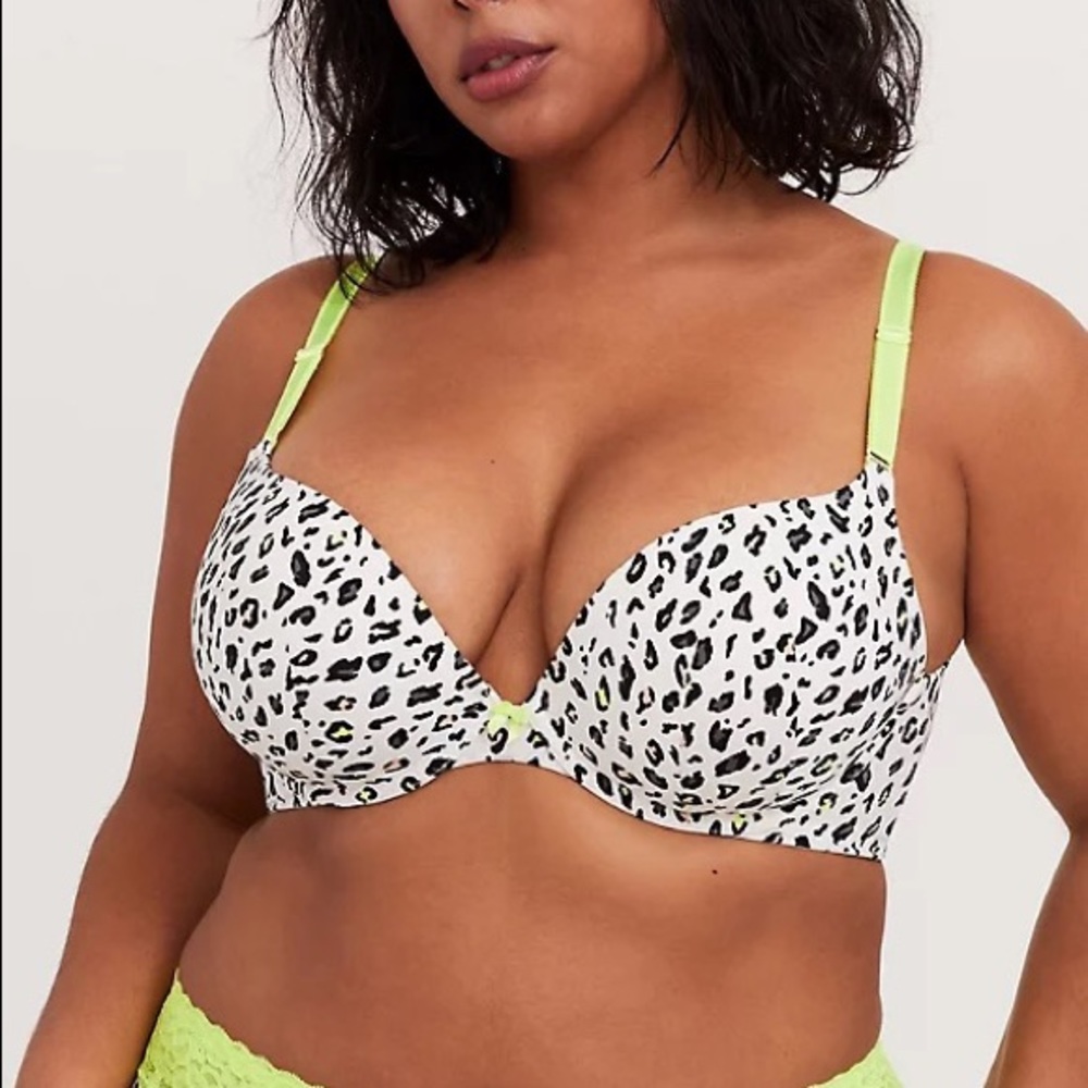 WHITE LEOPARD & NEON YELLOW 360° BACK SMOOTHING PUSH-UP PLUNGE BRA